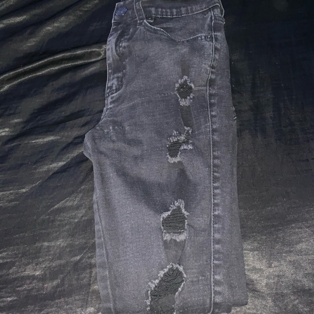 Aeropostale black ripped jeans